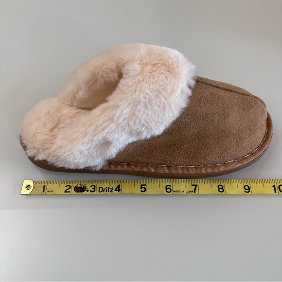 SLIPPERS | Cream & tan soft cushion clog style slip on faux fur lined suede shoe - Picture 4 of 15